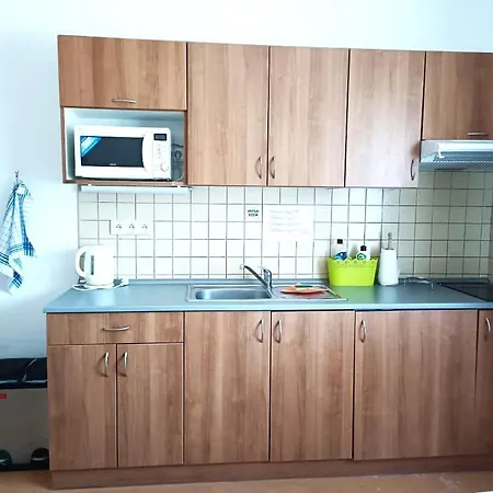 Jecminek 3*