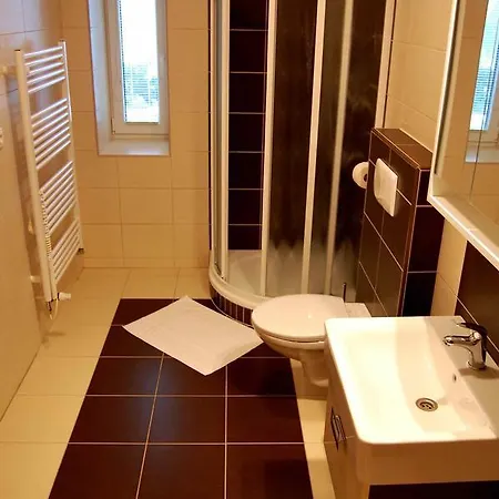 Jecminek Guest house *